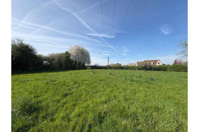 Maison sur 1 ha 54 à Ernée