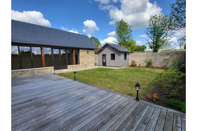 Maison à Montsûrs