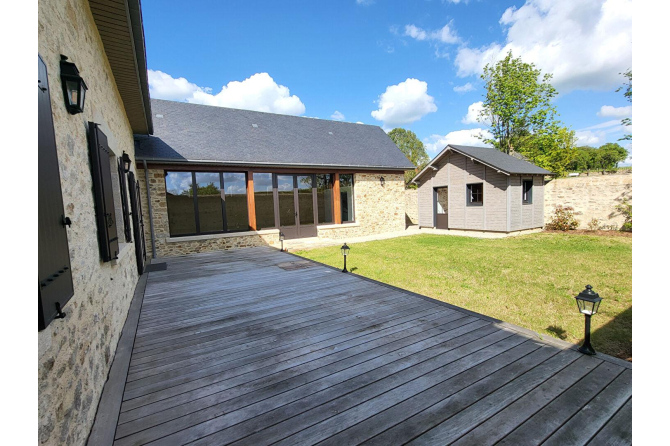 Maison à Montsûrs