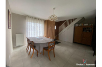 Spacieuse maison familiale à 15 min de Laval