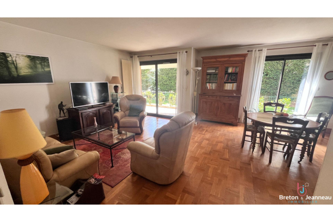 Appartement T4 centre-ville de aval
