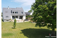 Propriété en bord de Mayenne à Changé