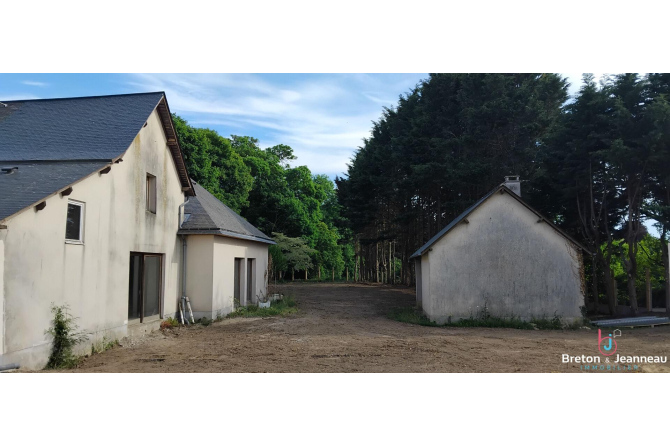 Loge à rénover, unique à Saint-Berthevin !