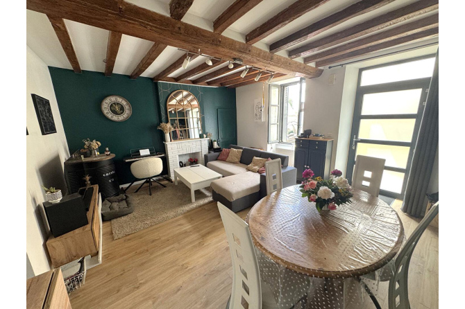 Maison entre Meslay du Maine et Sablé sur Sarthe