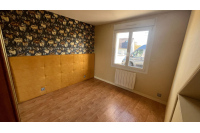 Maison avec double garage à Changé