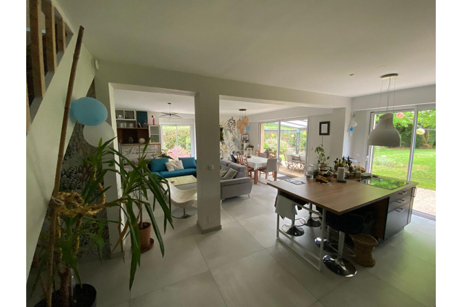 Propriété à L'Huisserie