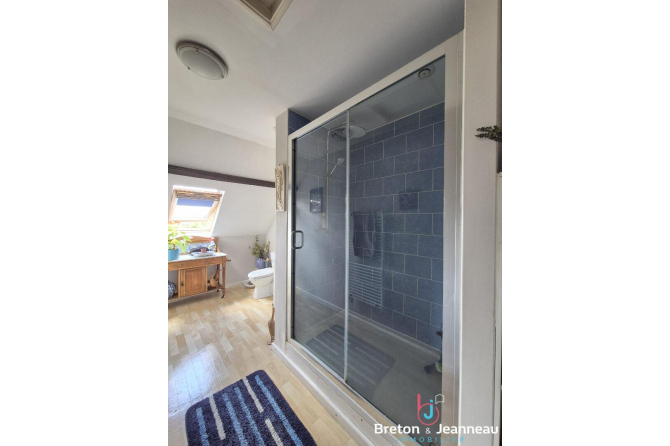 Maison sur 2 ha 13 secteur Vaiges