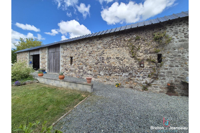 Maison sur 2 ha 13 secteur Vaiges