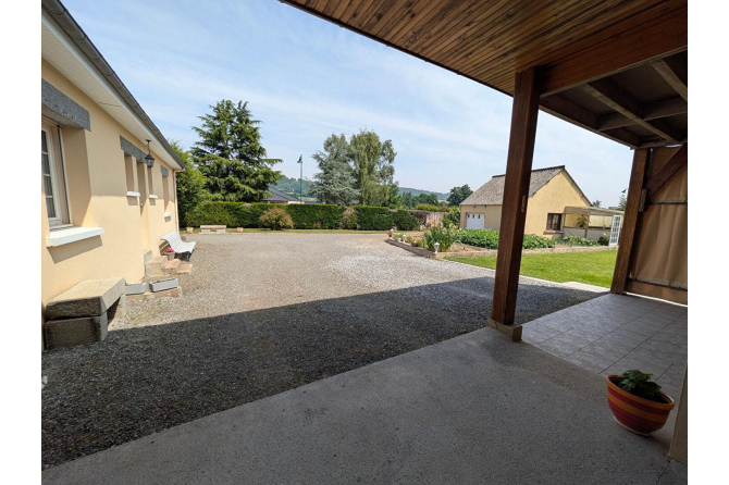 Maison familiale proche d'Evron