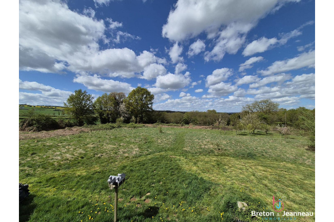 Maison sur 1.5 hectares secteur Saint Pierre des Nids