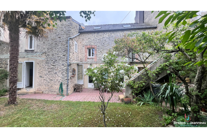 Maison de ville à Laval