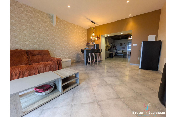 Maison de ville rénovée secteur Mayenne