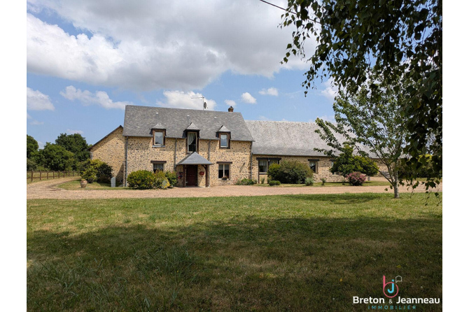 Propriété d'exception sur 1 ha 14 secteur Evron