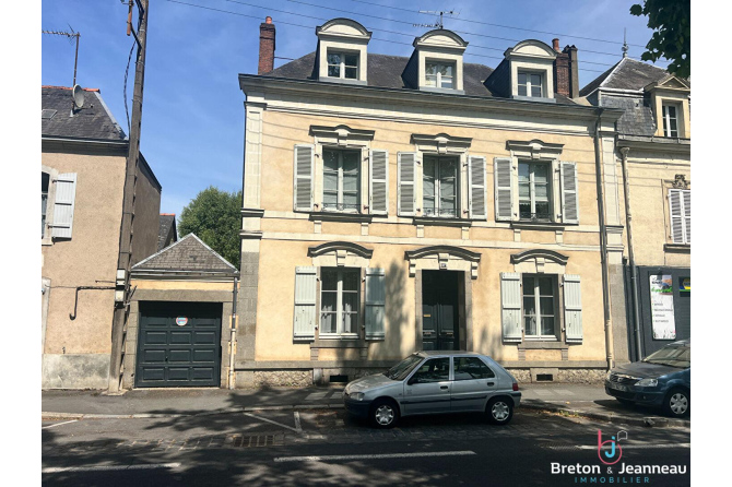 Maison de ville rive gauche à Laval