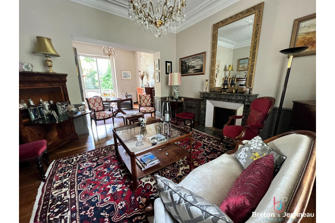 Maison de ville rive gauche à Laval