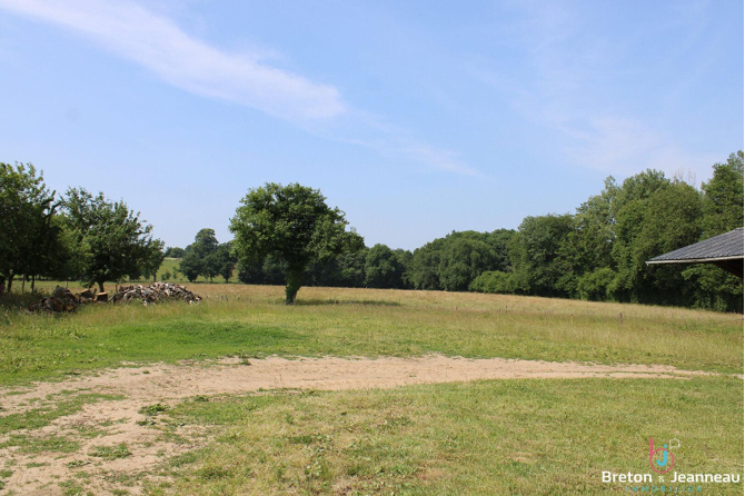 Exploitation agricole sur 43 ha secteur Montenay