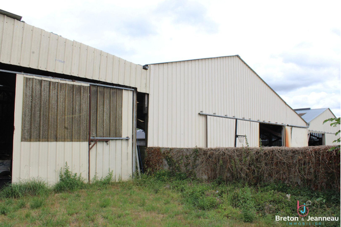 Fermette sur 1ha 75 à Chailland
