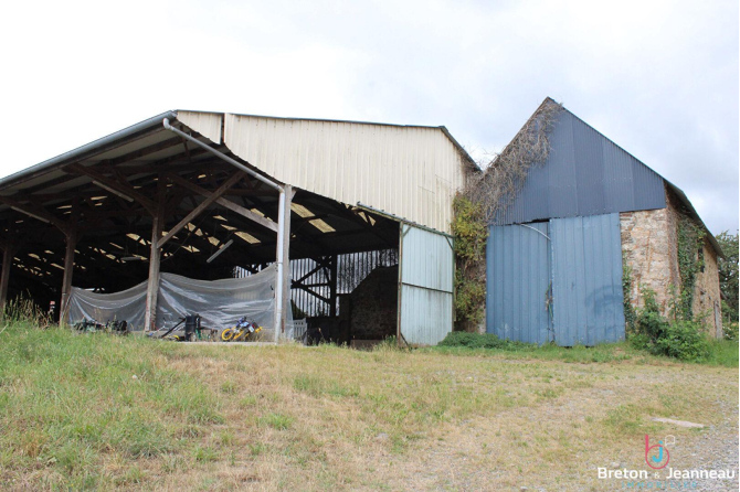 Fermette sur 1ha 75 à Chailland