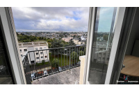 Apartment with parking in the Hilard district of Laval