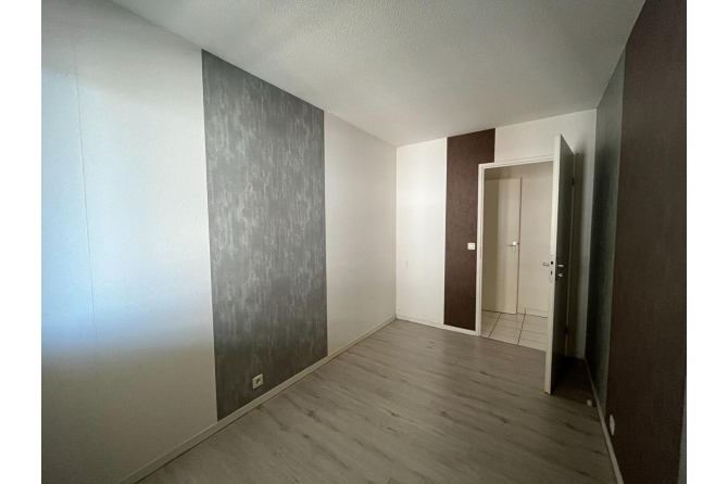 Appartement T2 BIS - LAVAL - Secteur GARE