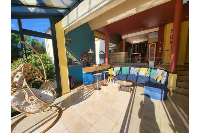 Maison Montsurs 6 pièce(s) 165 m2