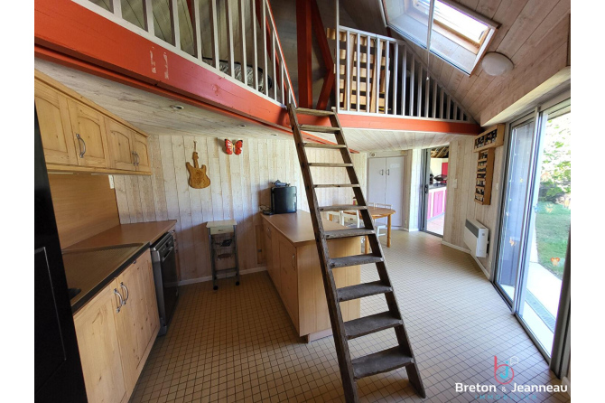Maison Montsurs 6 pièce(s) 165 m2