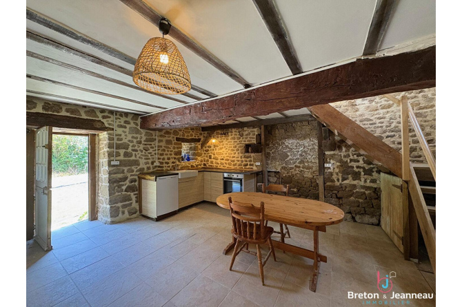 Ensemble de deux maisons sur 1 ha 56 à Carelles