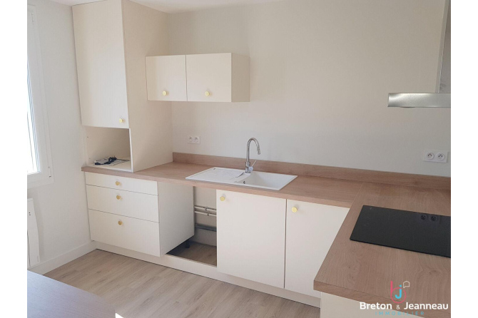 Appartement avec parking à Fougères