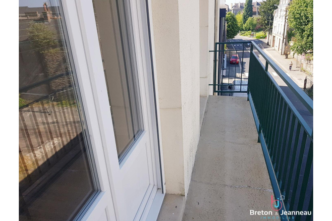 Appartement avec parking à Fougères