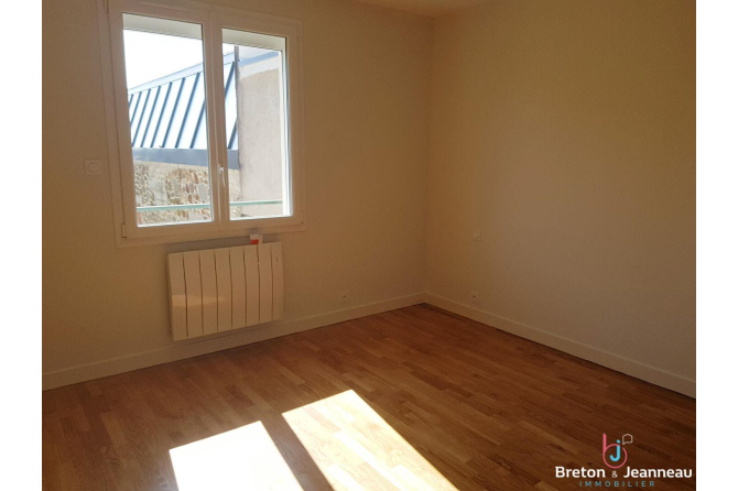 Appartement avec parking à Fougères