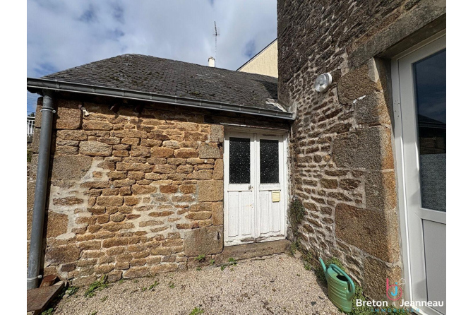 Maison à Saint Denis de Gastines