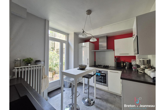 Maison avec local à La Ferté Macé