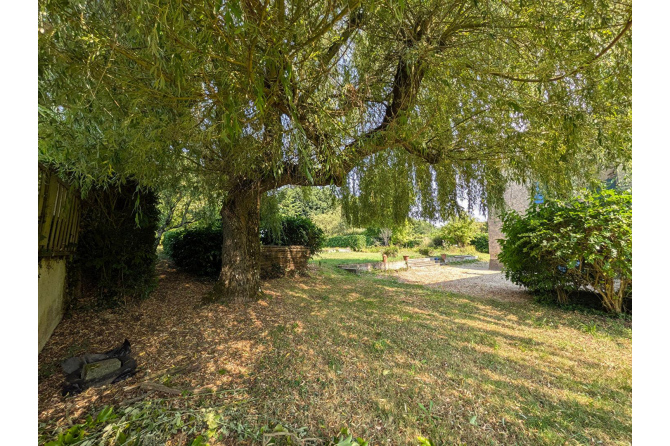 Ancien presbytère du XVe siècle, pierres et caractère