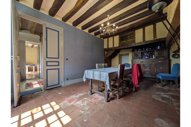Ancien presbytère du XVe siècle, pierres et caractère