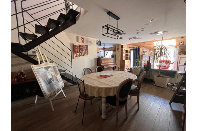 Maison 15 min sud Laval