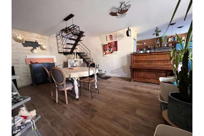 Maison 15 min sud Laval