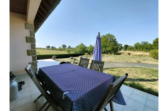 Maison sur près d'un hectare secteur Meslay-Du-Maine