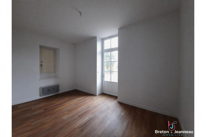 Appartement Le Genest Saint Isle 3 pièce(s) 73 m2