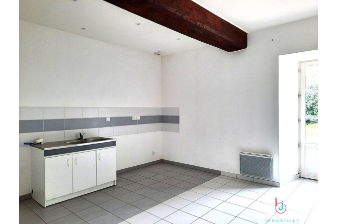 Appartement Le Genest Saint Isle 3 pièce(s) 73 m2