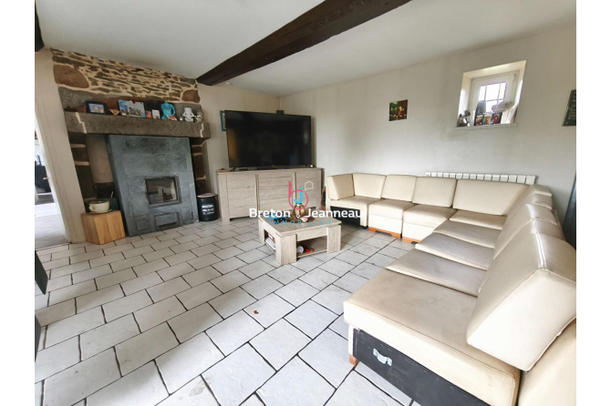 Maison en campagne à Javron Les Chapelles 6 pièce(s) 139 m2