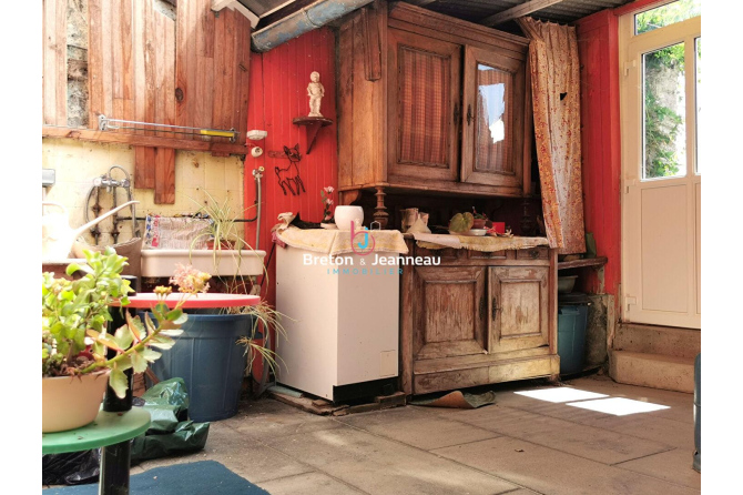 Maison de bourg à la Chapelle au Riboul