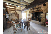 Maison en pierre AXE EVRON / MONTSURS