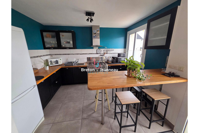 Maison Evron 4 pièce(s) 93 m2