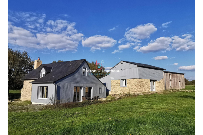 Maison avec annexe sur 2.5ha à Jublains