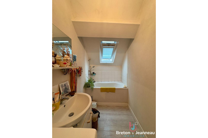 Appartement T2 centre-ville Laval
