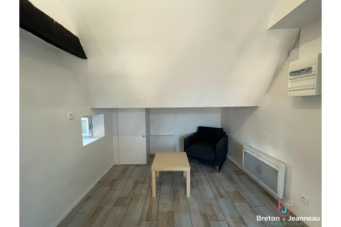 Studio - Laval Right Bank