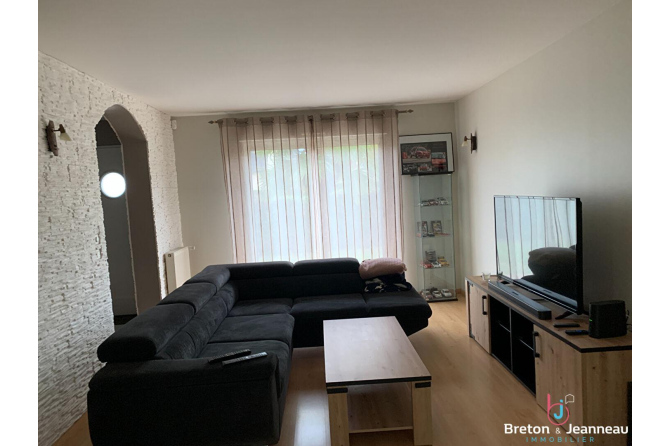 Maison Bonchamp Les Laval 7 pièce(s) 133 m2