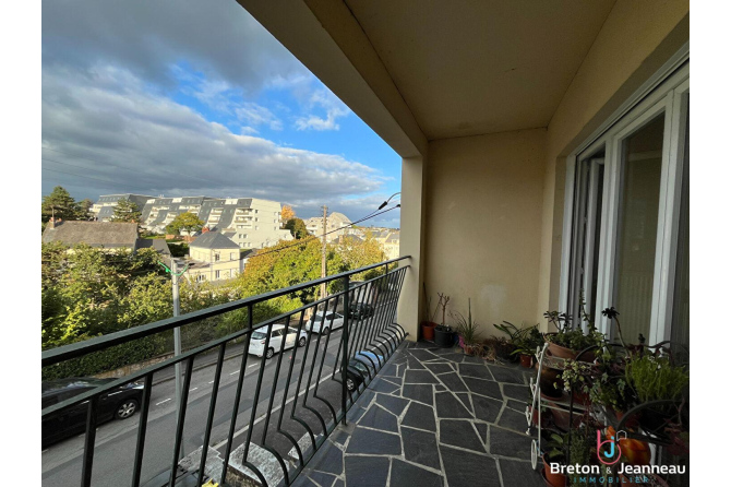 Appartement T2 bis - Laval - Rive droite