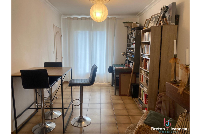 Maison 94 m² à Fougères avec jardin et garage