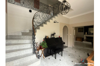 Maison L Huisserie 11 pièce(s) 393 m2